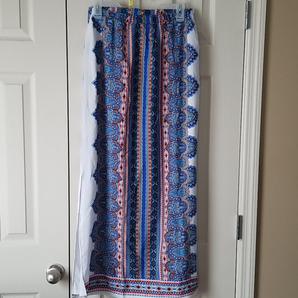 Blue multi color maxi skirt - Picture 2 of 3
